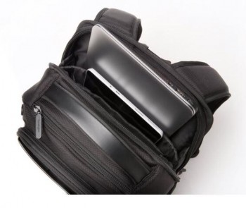 MOTXILLA PER A PORTÀTIL KENSINGTON EXECUTIVE 2.0 BUSINESS 14\c NEGRE 450X385X120 MM